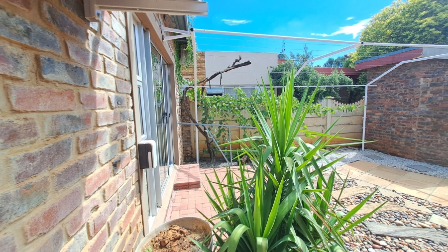 2 Bedroom Property for Sale in Pellissier Free State